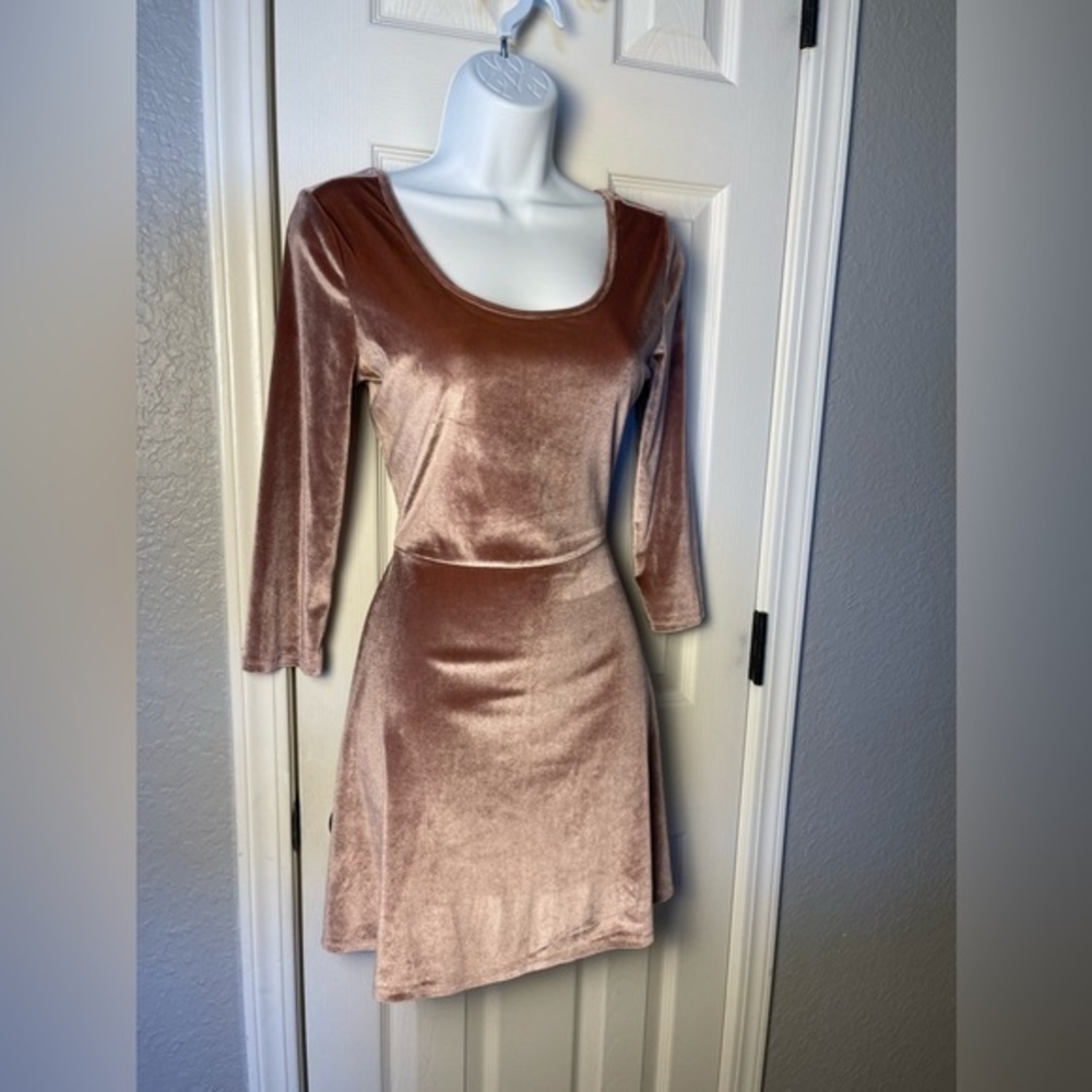 Want And Need Pink Velvet Mini Dress Size Medium